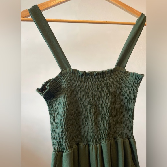 ☀️Last 1 Emory Smocked Bodice Jumpsuit w/Pockets Hunter Green Yoga Bitch NWT - Picture 5 of 13